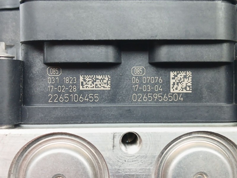 Recambio de abs para toyota auris (_e18_) 1.2 (nre185_) referencia OEM IAM 4454002520 2265106455 0265956504