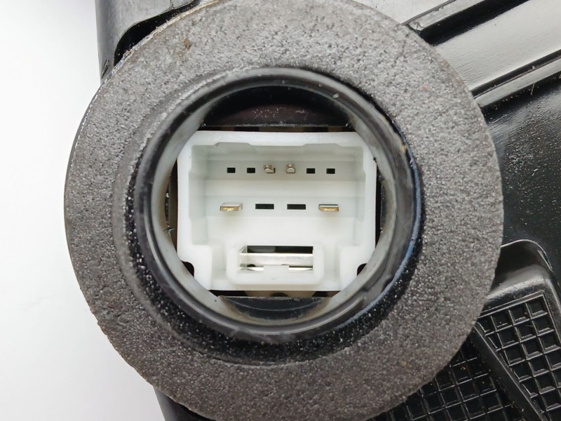 Recambio de cerradura puerta delantera derecha para toyota auris (_e18_) 1.2 (nre185_) referencia OEM IAM 6903005131  