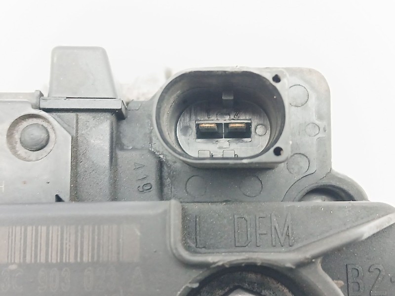 Recambio de alternador para volkswagen scirocco iii (137, 138) 1.4 tsi referencia OEM IAM 03C903023A  