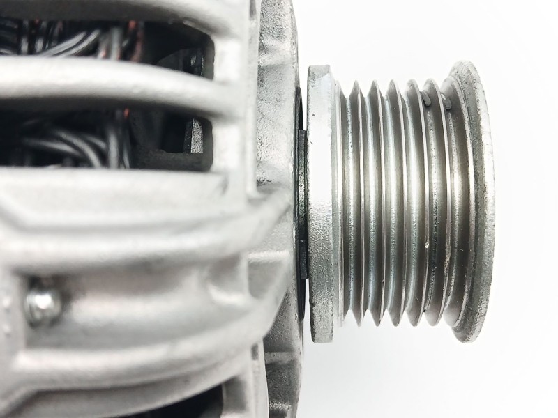 Recambio de alternador para renault laguna ii (bg0) 2.2 dci referencia OEM IAM 8EL012429321  