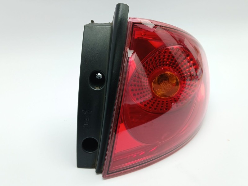 Recambio de piloto trasero derecho para seat altea (5p1) 1.6 referencia OEM IAM 5P0945096D  5P0945112