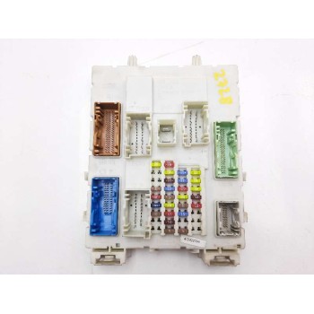 CAJA RELES / FUSIBLES AV6N14A073 