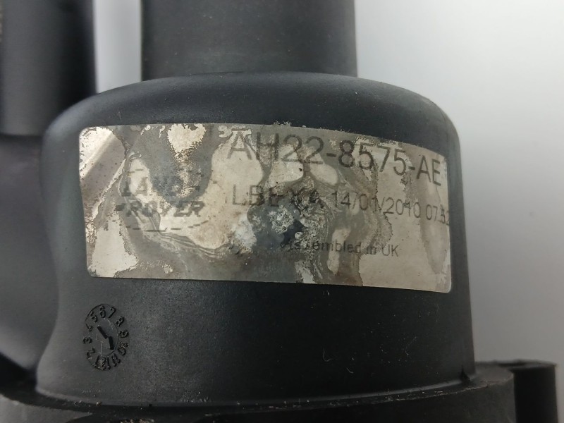 Recambio de termostato para land rover discovery iv (l319) 3.0 td 4x4 referencia OEM IAM AH228575AE  