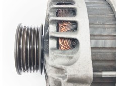 Recambio de alternador para hyundai i30 classic referencia OEM IAM 373002B101  2655447 2