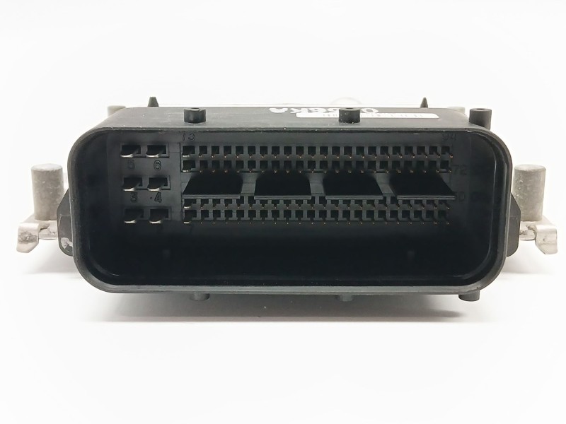 Recambio de centralita motor uce para hyundai i30 classic referencia OEM IAM 391122B125  9001090131KC