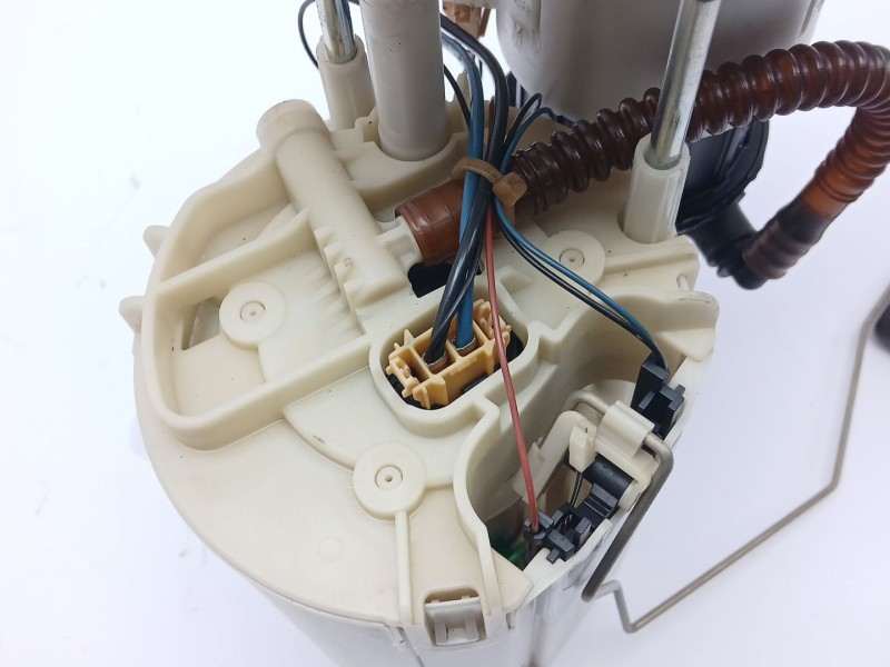 Recambio de bomba combustible para audi a4 b8 avant (8k5) 1.8 tfsi quattro referencia OEM IAM 8K0919051P  