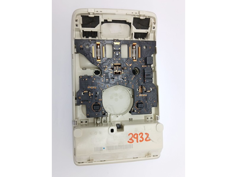 Recambio de luz interior para audi a4 b8 avant (8k5) 1.8 tfsi quattro referencia OEM IAM 8t0947135A  