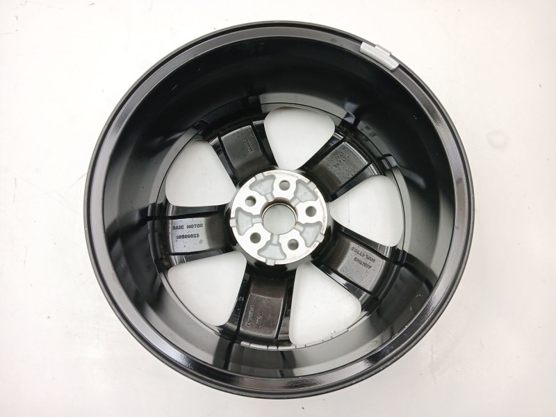 Recambio de llanta para mg mg zs suv 1.5 vti referencia OEM IAM 10598023  