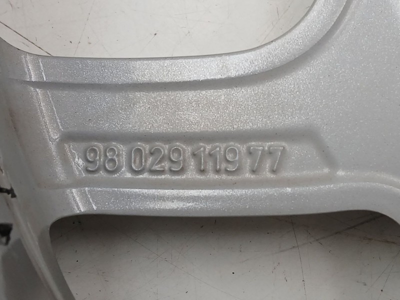 Recambio de llanta para citroën c4 cactus 1.2 thp 110 referencia OEM IAM 9802911977  