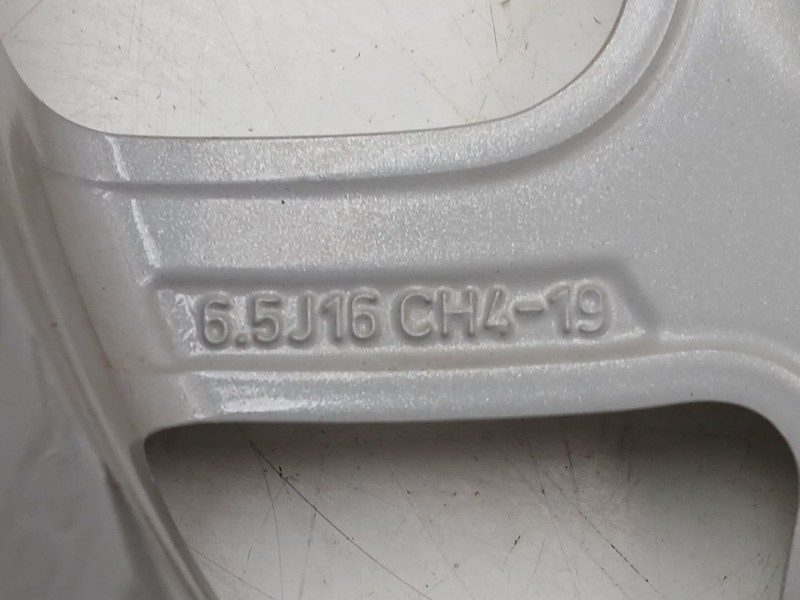 Recambio de llanta para citroën c4 cactus 1.2 thp 110 referencia OEM IAM 9802911977  