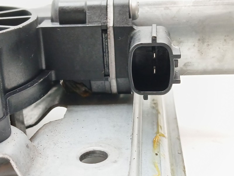 Recambio de elevalunas trasero derecho para renault captur referencia OEM IAM 827009380R  128001471B