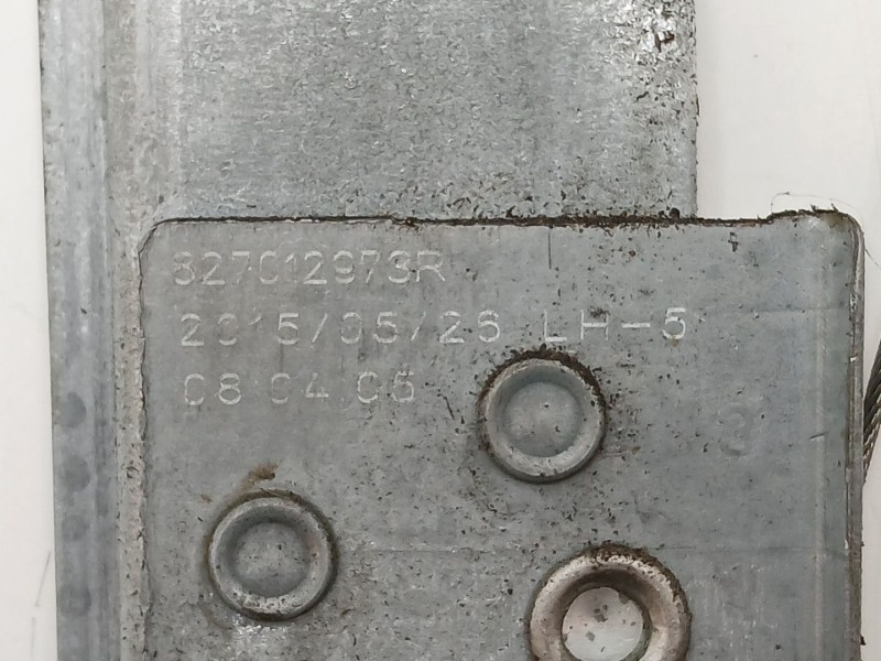 Recambio de elevalunas trasero izquierdo para renault captur referencia OEM IAM 827012973R  128001472B