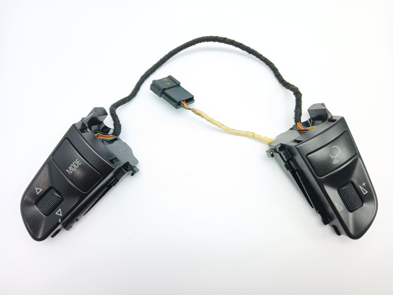 Recambio de mando volante para audi a4 b8 avant (8k5) 1.8 tfsi quattro referencia OEM IAM 4F0951527D  4F0951527C