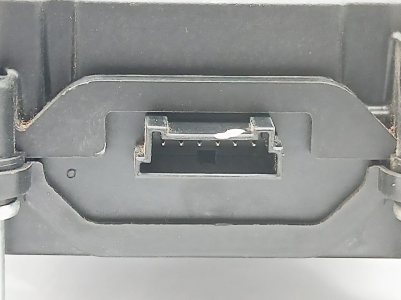 Recambio de motor cierre centralizado porton para bmw x1 (f48) sdrive 18 d referencia OEM IAM UA737400612  C43111104