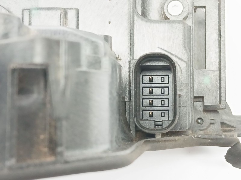 Recambio de cerradura puerta trasera derecha para bmw x1 (f48) sdrive 18 d referencia OEM IAM 5122728194012  728194012