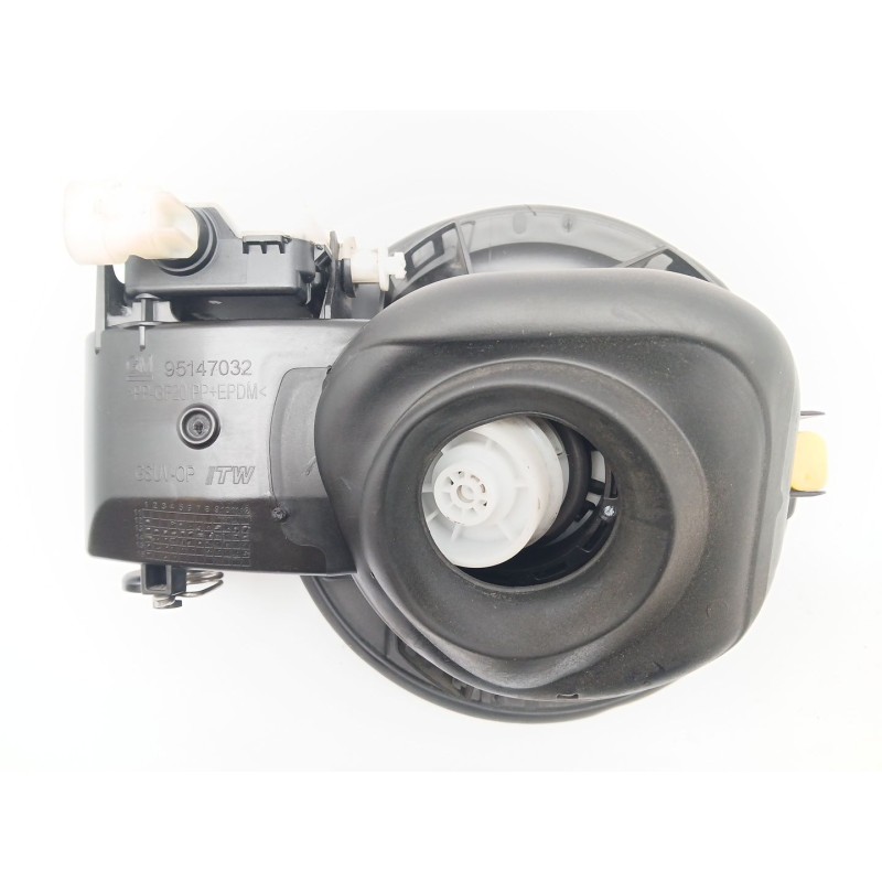 Recambio de tapa exterior combustible para opel mokka / mokka x (j13) 1.6 cdti (_76) referencia OEM IAM 95147032  13501151