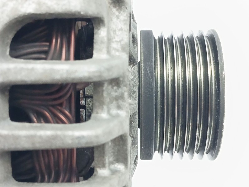 Recambio de alternador para citroën c4 berlina collection referencia OEM IAM 9656956280 TG9B043 2543521B