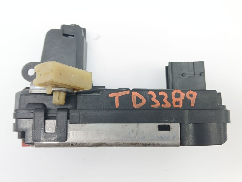 Recambio de cerradura puerta trasera derecha para opel astra h berlina sport referencia OEM IAM 13128115  