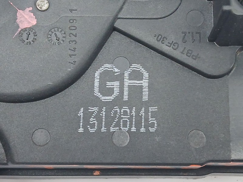 Recambio de cerradura puerta trasera derecha para opel astra h berlina sport referencia OEM IAM 13128115  