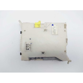 CAJA RELES / FUSIBLES 8273053050 