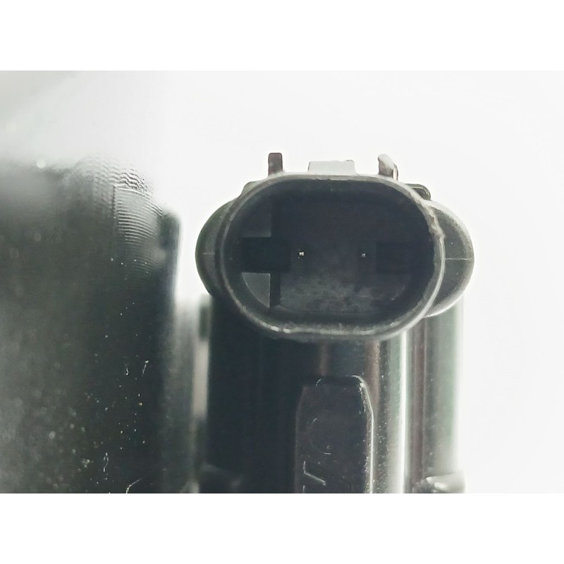 Recambio de tapa exterior combustible para opel astra k sports tourer (b16) 1.4 turbo (35) referencia OEM IAM 39061480  