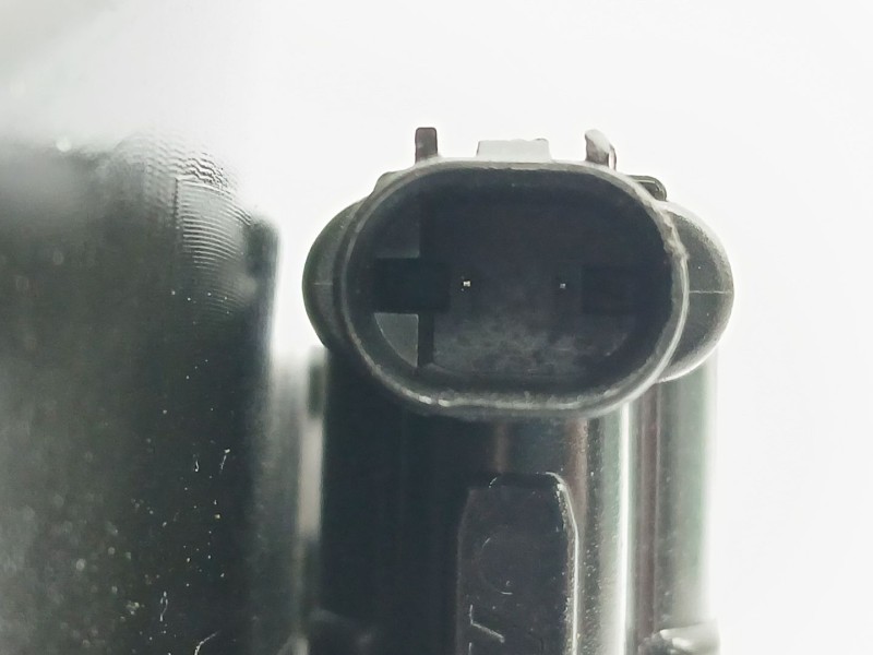 Recambio de tapa exterior combustible para opel astra k sports tourer (b16) 1.4 turbo (35) referencia OEM IAM 39061480  