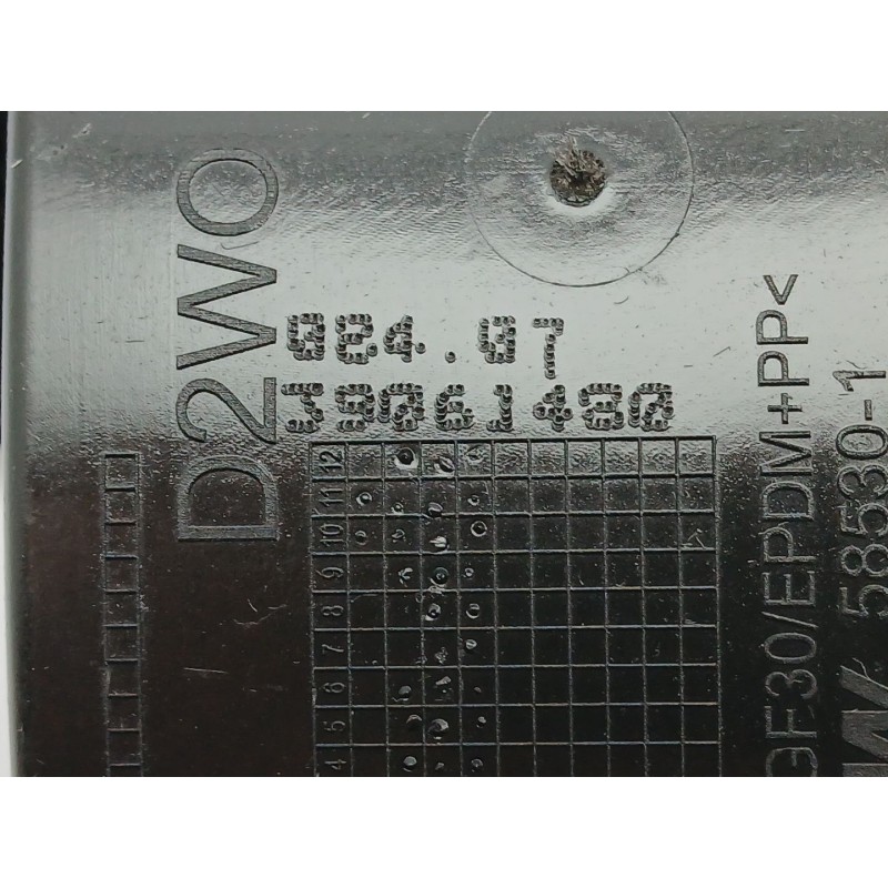 Recambio de tapa exterior combustible para opel astra k sports tourer (b16) 1.4 turbo (35) referencia OEM IAM 39061480  
