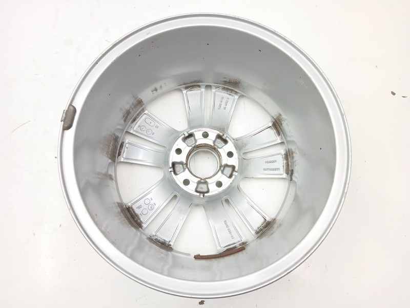 Recambio de llanta para peugeot 308 active referencia OEM IAM 9677989577  