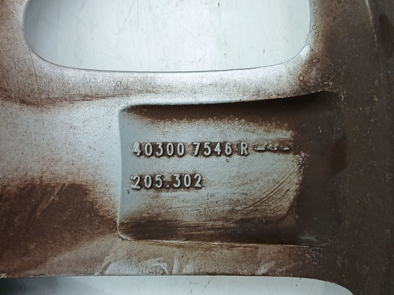 Recambio de llanta para renault megane iii berlina 5 p limited referencia OEM IAM 403007546R  