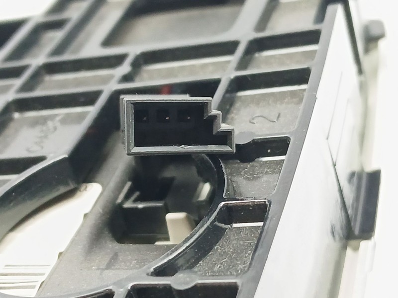 Recambio de luz interior para bmw x1 (f48) sdrive 18 d referencia OEM IAM 934899801  