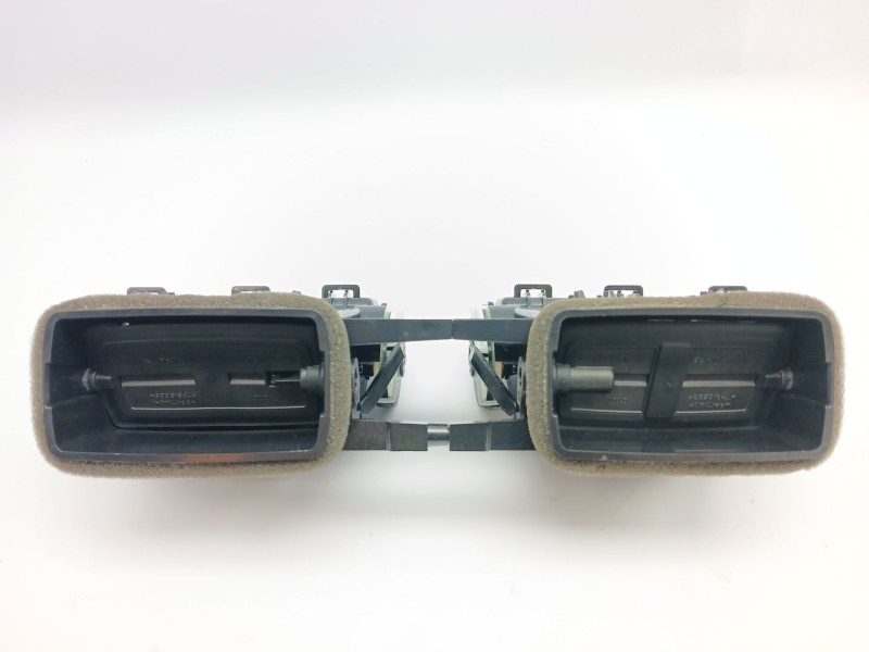 Recambio de rejilla aireadora para bmw x1 (f48) sdrive 18 d referencia OEM IAM 9292741  