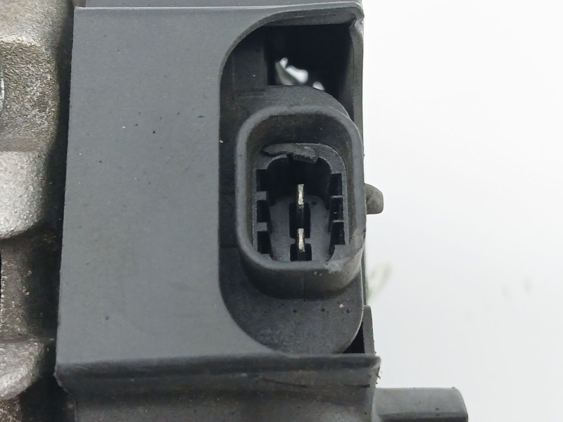 Recambio de alternador para opel insignia a (g09) 2.0 cdti (68) referencia OEM IAM LRA03583  