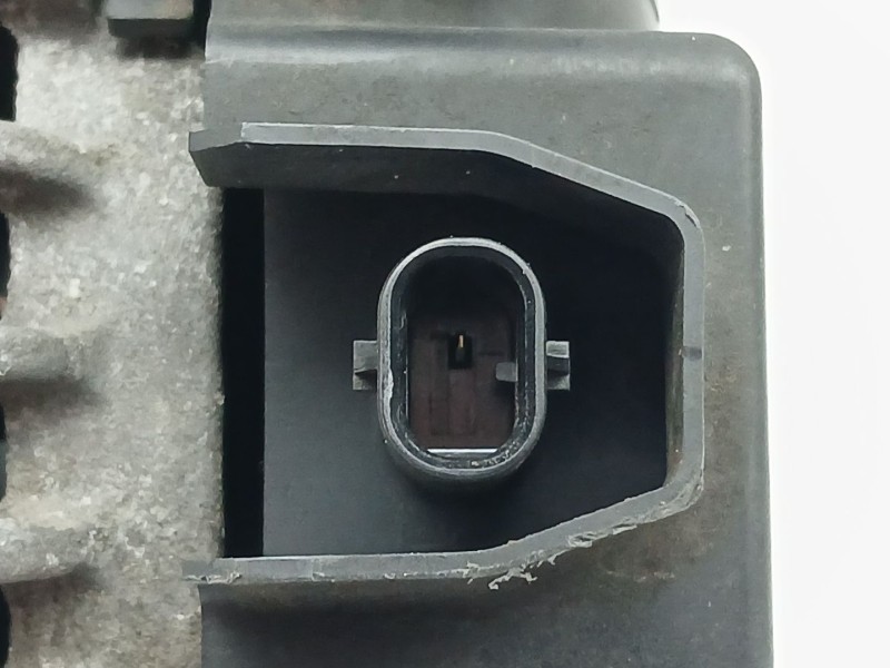 Recambio de alternador para bmw x1 (f48) sdrive 18 d referencia OEM IAM 8627124  1042119200