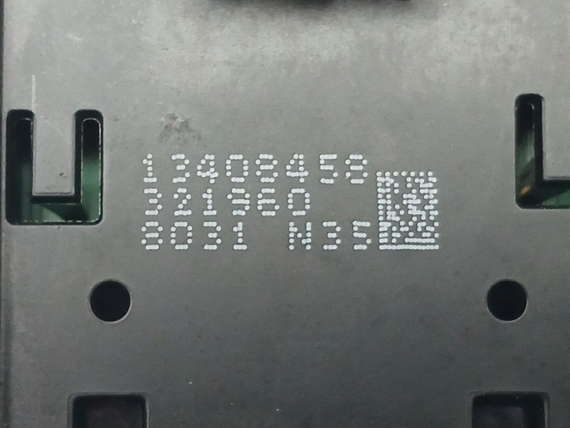 Recambio de mando elevalunas delantero izquierdo para opel astra k sports tourer (b16) 1.4 turbo (35) referencia OEM IAM 1340845