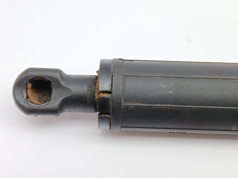 Recambio de amortiguadores maletero / porton para bmw x1 (f48) sdrive 18 d referencia OEM IAM OE748180503  