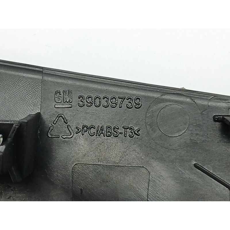 Recambio de rejilla aireadora para opel astra k sports tourer (b16) 1.4 turbo (35) referencia OEM IAM 39039739  39079604