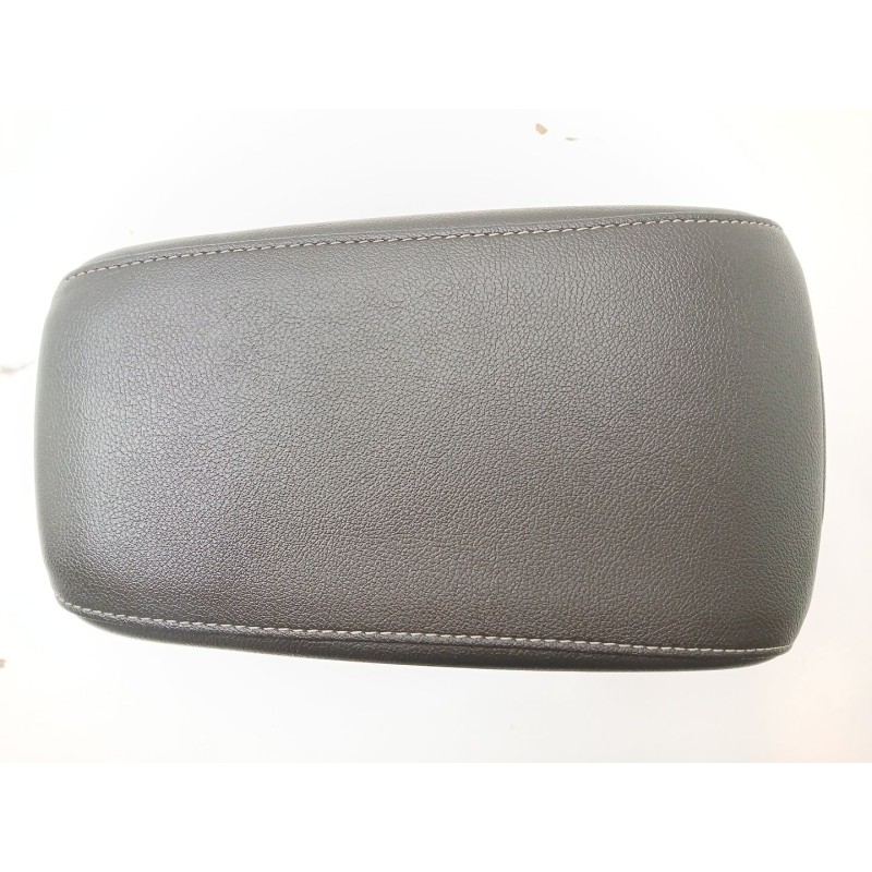 Recambio de apoyabrazos central para opel astra k sports tourer (b16) 1.4 turbo (35) referencia OEM IAM 39108523  