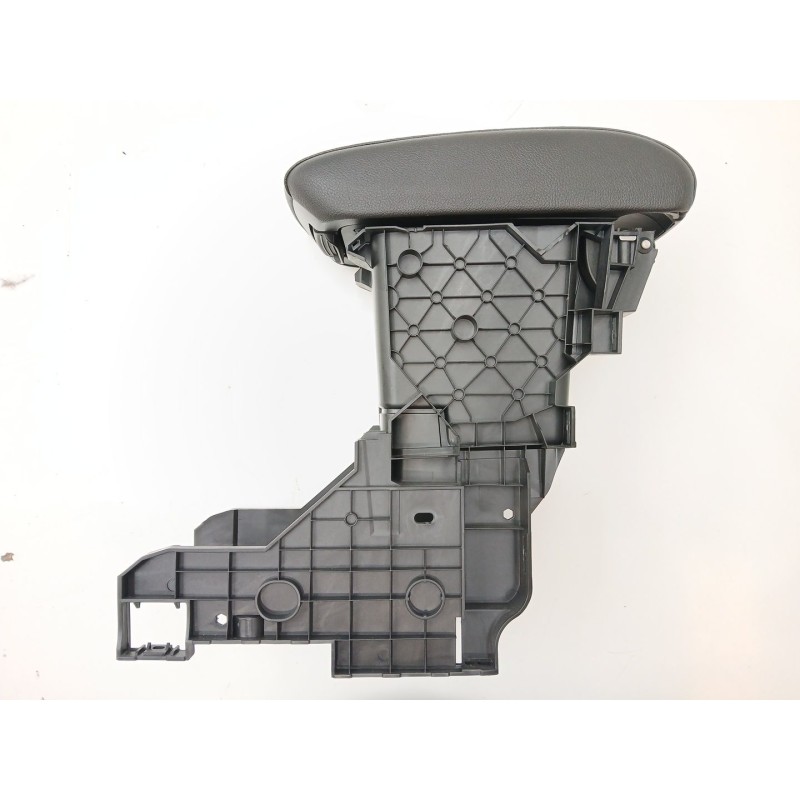 Recambio de apoyabrazos central para opel astra k sports tourer (b16) 1.4 turbo (35) referencia OEM IAM 39108523  