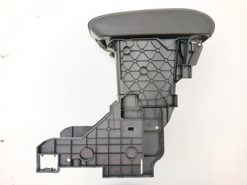 Recambio de apoyabrazos central para opel astra k sports tourer (b16) 1.4 turbo (35) referencia OEM IAM 39108523  