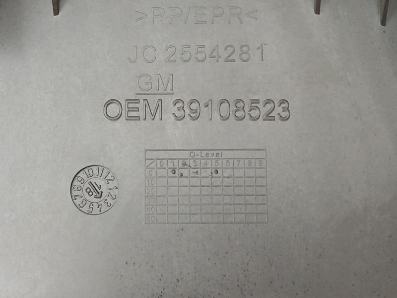 Recambio de apoyabrazos central para opel astra k sports tourer (b16) 1.4 turbo (35) referencia OEM IAM 39108523  