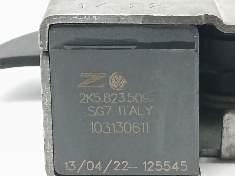 Recambio de cerradura capot para volkswagen scirocco iii (137, 138) 2.0 tdi referencia OEM IAM 2K5823509E  