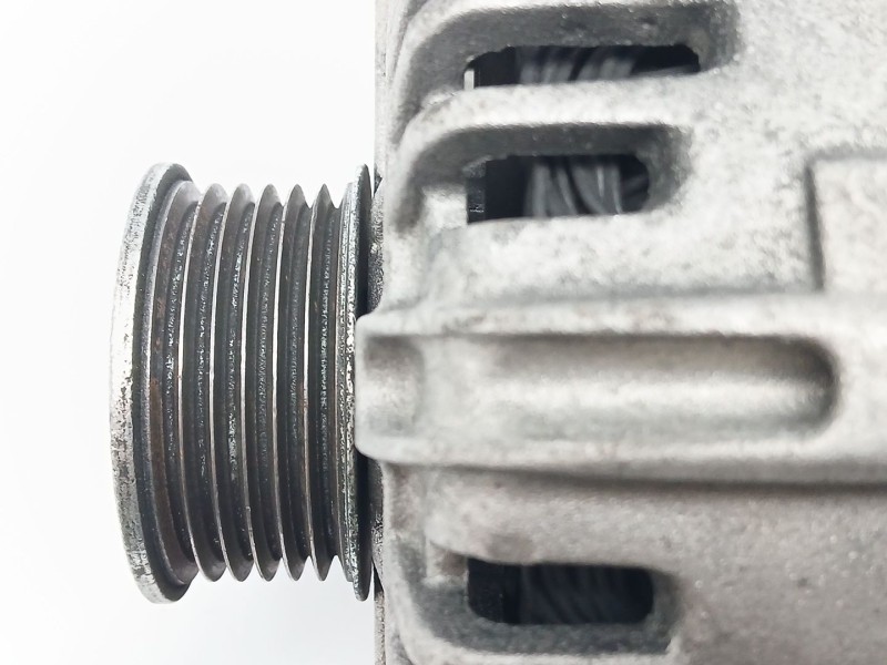 Recambio de alternador para bmw 3 (e90) 318 d referencia OEM IAM LRA02956  