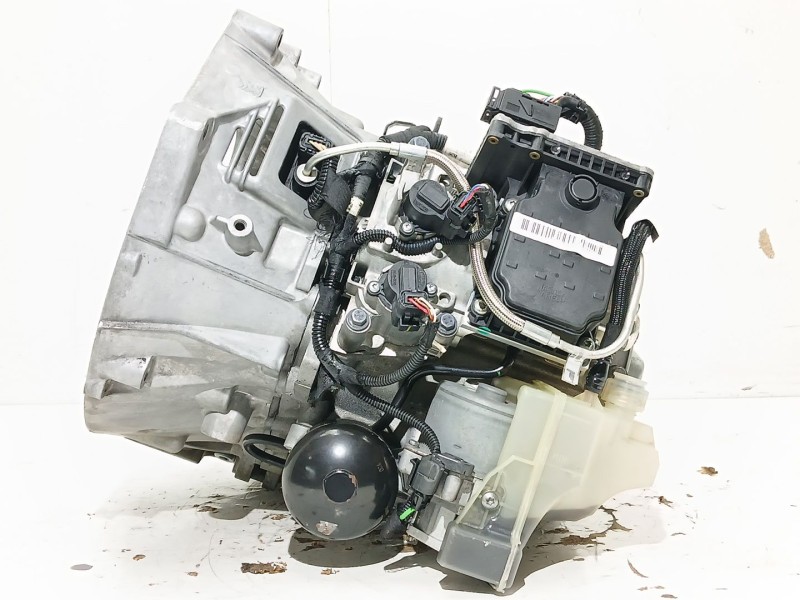 Recambio de caja cambios para peugeot partner tepee 1.6 bluehdi 100 referencia OEM IAM 20DR42  