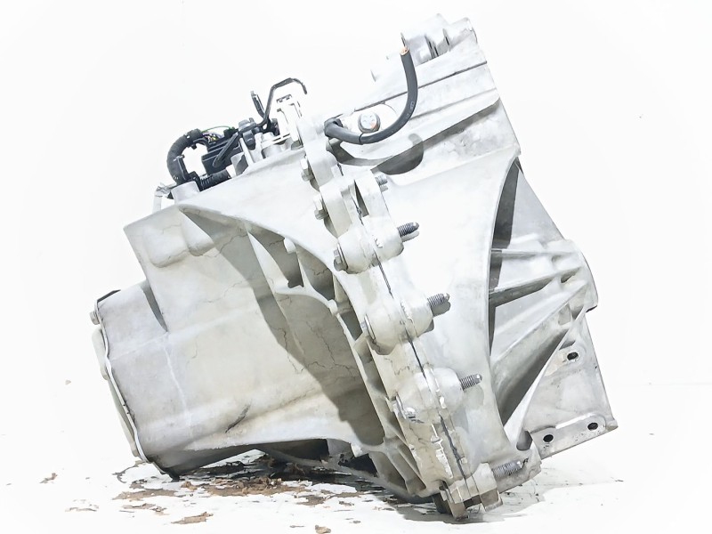 Recambio de caja cambios para peugeot partner tepee 1.6 bluehdi 100 referencia OEM IAM 20DR42  