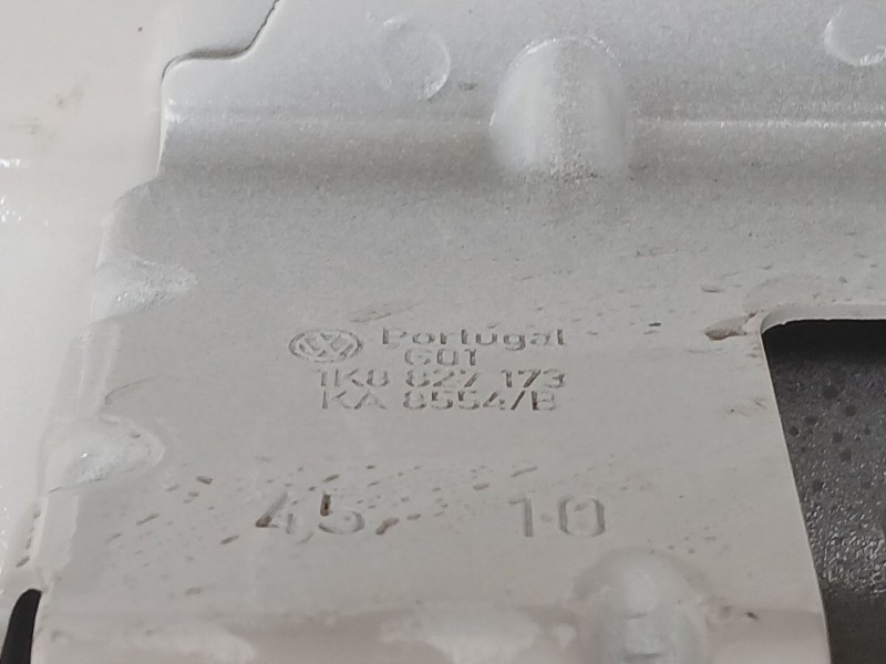 Recambio de porton trasero para volkswagen scirocco iii (137, 138) 2.0 tdi referencia OEM IAM 1K8827173  