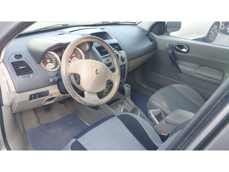 renault megane ii sedán (lm0/1_) del año 2005