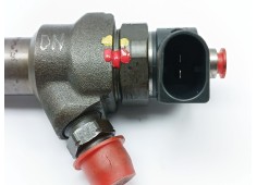 Recambio de inyector para volkswagen scirocco iii (137, 138) 2.0 tdi referencia OEM IAM 03L130277J  0445110369 2