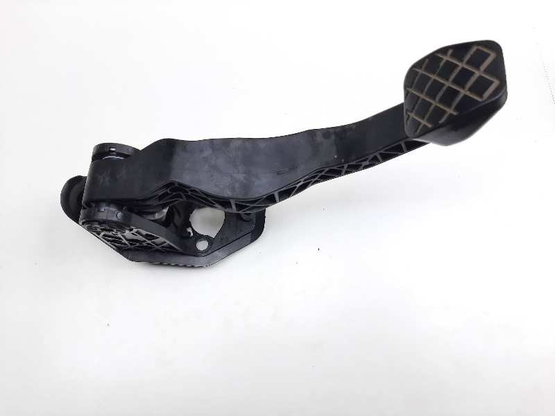 Recambio de pedal embrague para volkswagen polo beats referencia OEM IAM 2Q1721059  
