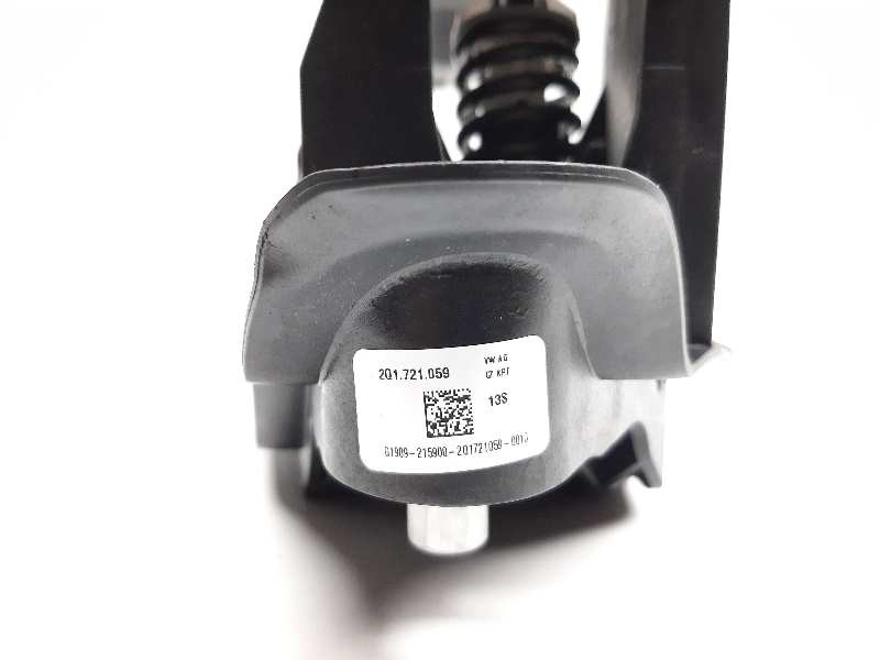 Recambio de pedal embrague para volkswagen polo beats referencia OEM IAM 2Q1721059  