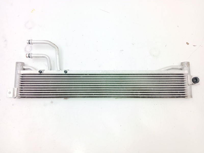 Recambio de radiador aceite para jeep cherokee (kl) 2.2 crd 4x4 referencia OEM IAM 68165900AE  